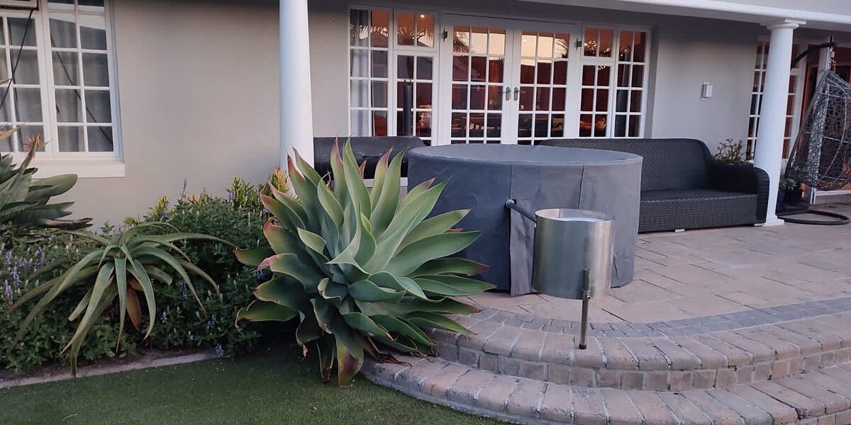 Tickle Tub with Ripstop long canvas cover