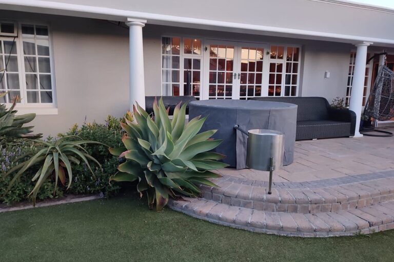 Tickle Tub with Ripstop long canvas cover