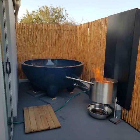 Traditional Hot Tubs vs. Tickle Tubs